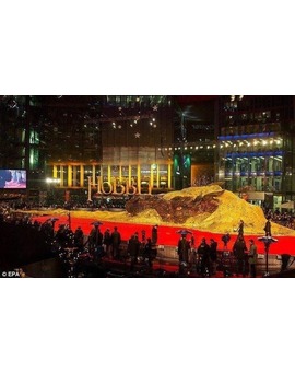 Así montaron la alfombra roja para la première de EL HOBBIT. LA DESOLACIÓN DE SMAUG en Europa (Berlín).