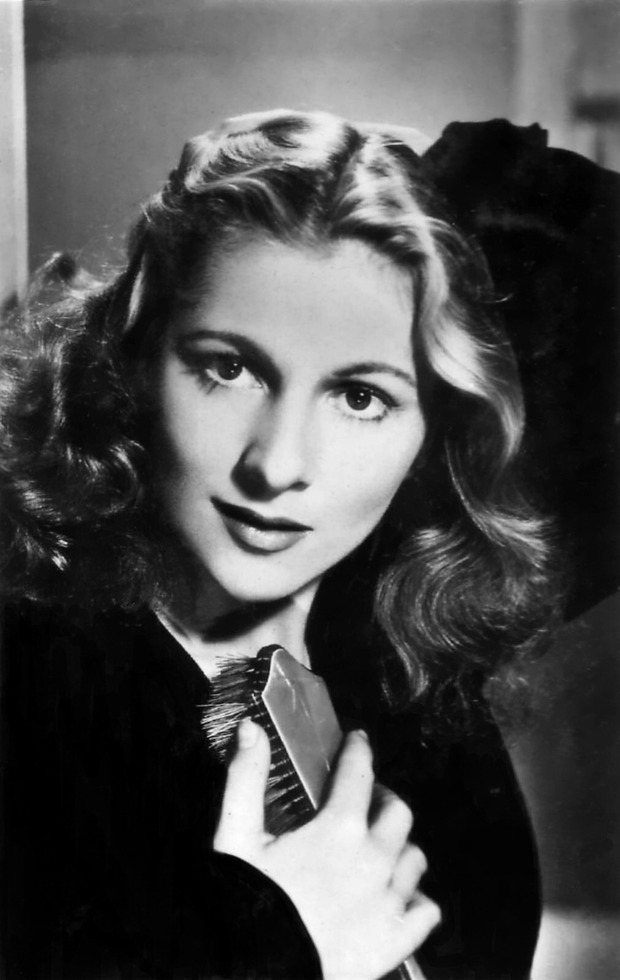 JOAN FONTAINE ha muerto. R.I.P.
