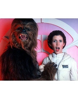El verdadero amor de LEIA es CHEWBACCA. Vamos a demostrarlo en 4 fotos. STAR WARS V. 4