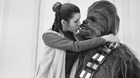 El-verdadero-amor-de-leia-es-chewbacca-vamos-a-demostrarlo-en-4-fotos-star-wars-v-3-c_s