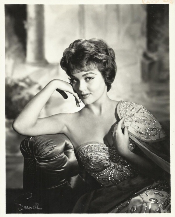 Ha fallecido PATRICE WYMORE, viuda de ERROL FLYNN