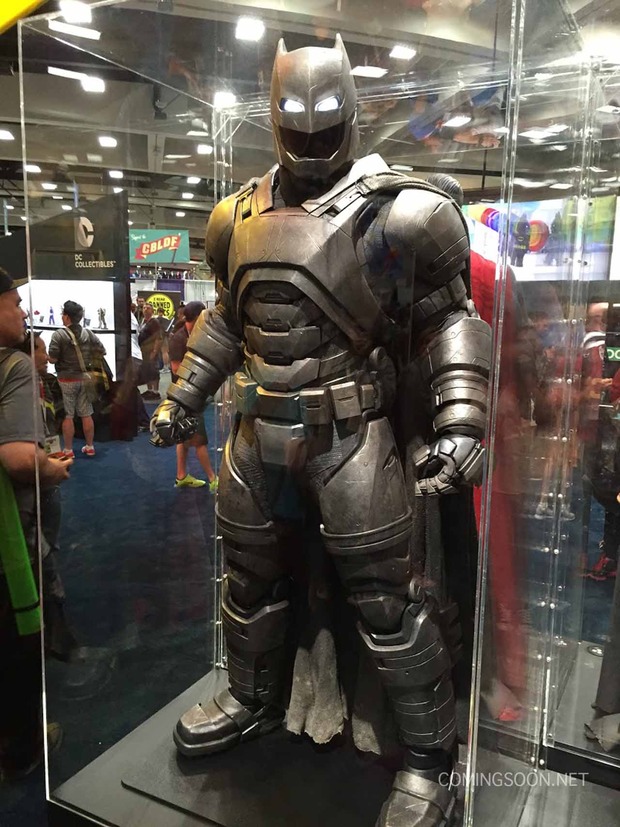 Vistazo a Buena Calidad de la Armadura de Batman en BVS 