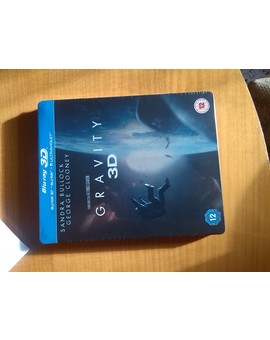 Gravity steelbook UK. trae castellano 