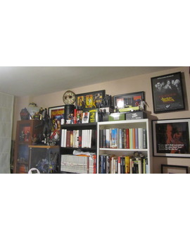 COLECCION SERIES, POSTERS Y FIGURAS