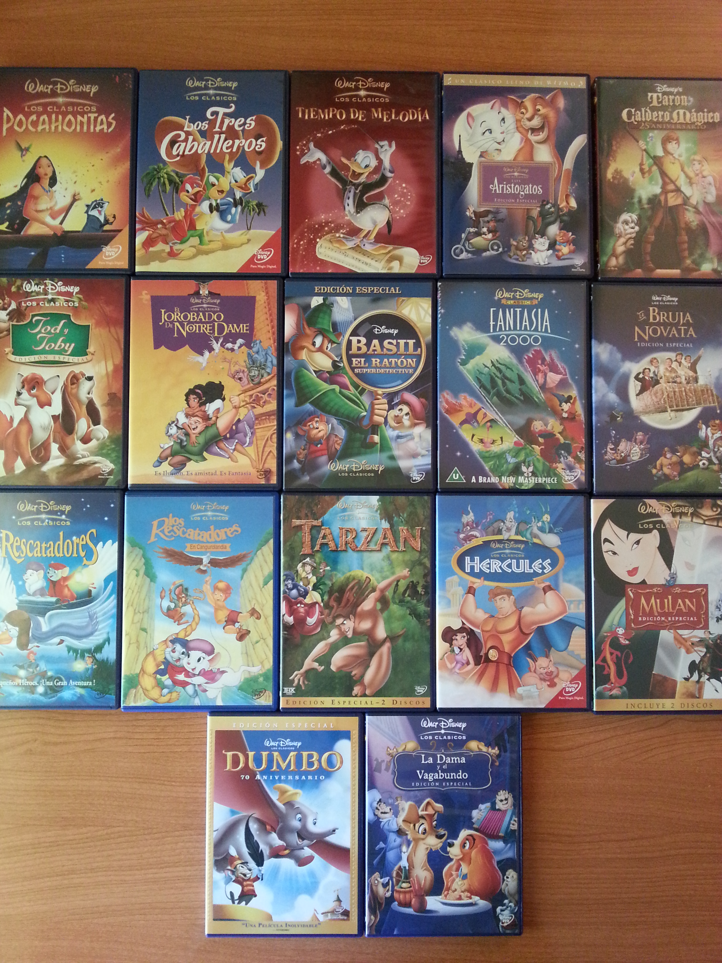 Salida Puede soportar Escultor Disney DVD (2)